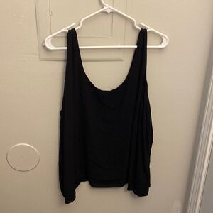 Black old navy flowy tank